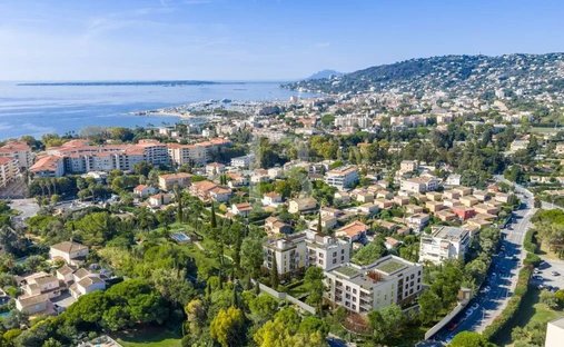 Apartment in Saint Maymes-Lauvert, Antibes, France 1