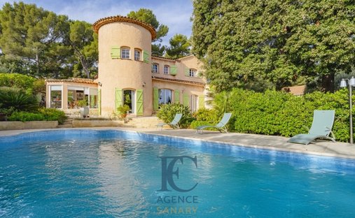 House in Sanary-sur-Mer, Provence-Alpes-Côte d'Azur, France 1