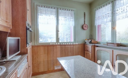 Castle for Sale in Saint-Leu-la-Forêt, Île-de-France, France