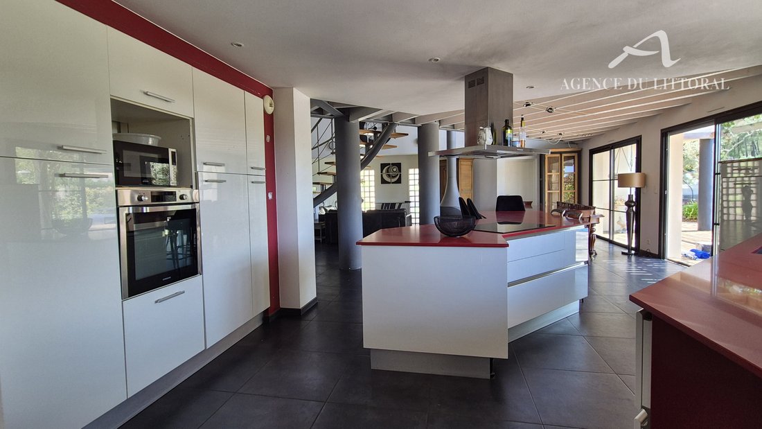 Villa in Ares, Nouvelle-Aquitaine, France 5 - 16708437