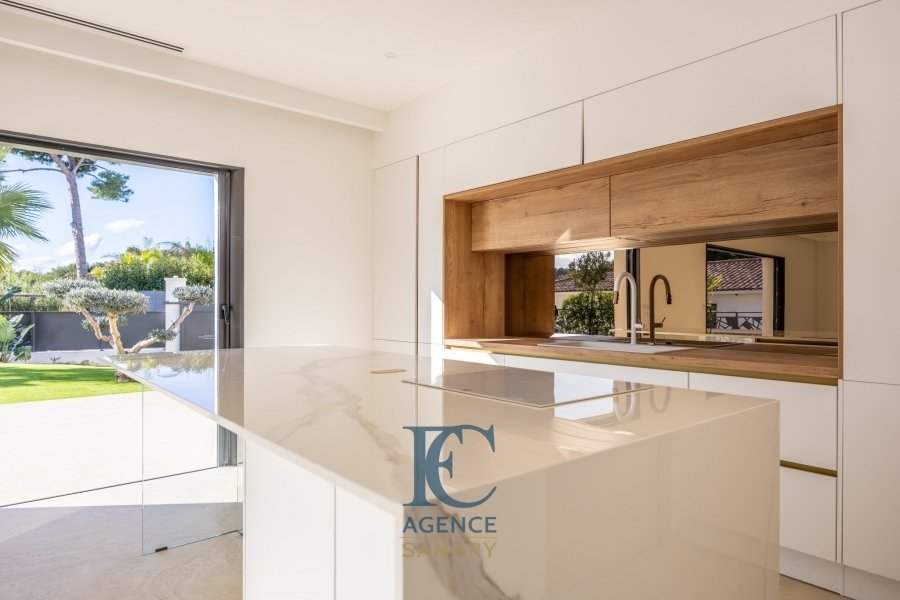 House in Sanary-sur-Mer, Provence-Alpes-Côte d'Azur, France 4 - 16708429
