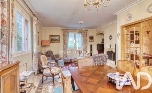 Castle for Sale in Saint-Leu-la-Forêt, Île-de-France, France