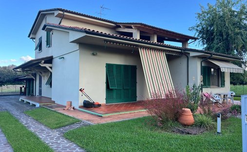 Villa in Center, Capannori, Tuscany 1