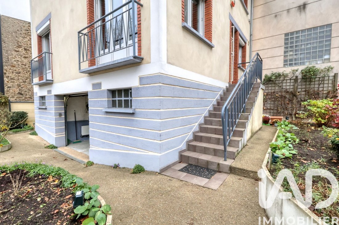 House in Bagnolet, Ile-de-France, France 2 - 16708030
