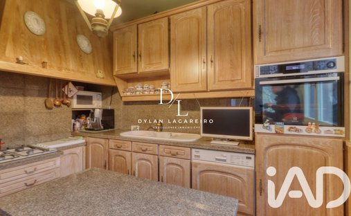 Castle for Sale in Saint-Leu-la-Forêt, Île-de-France, France