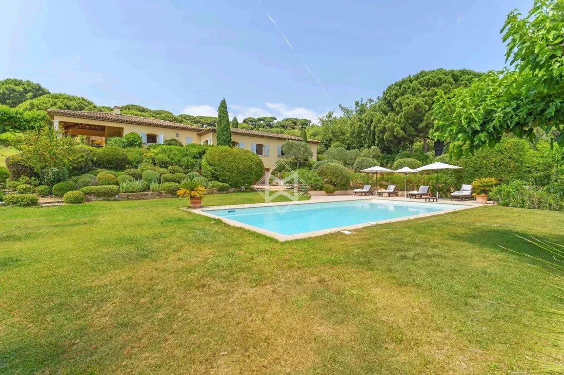 Villa in La Croix-Valmer, Provence-Alpes-Côte d'Azur, France 4 - 15730583