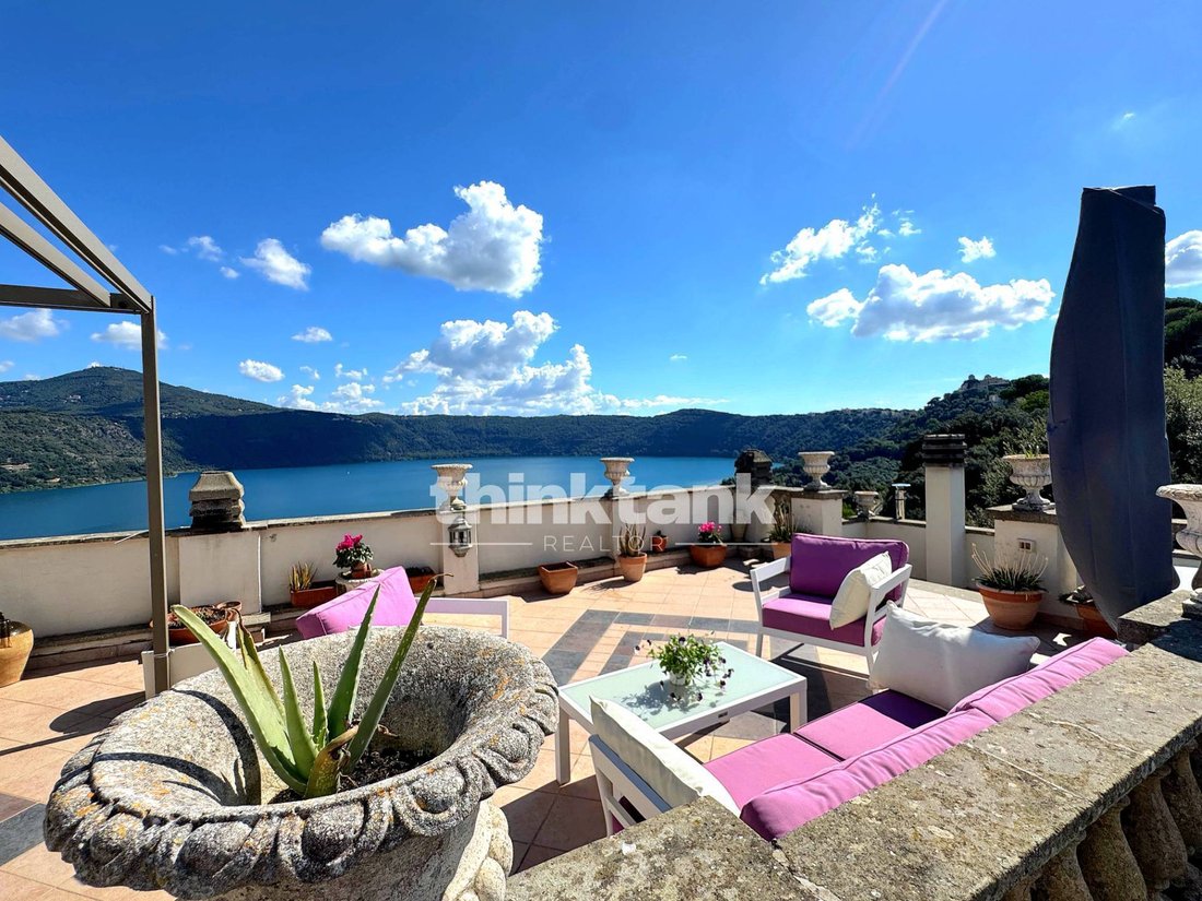 Apartment in Castel Gandolfo, Lazio, Italy 1 - 16708955