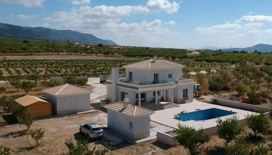 Villa in el Pinos / Pinoso, Valencian Community, Spain 4 - 16708813