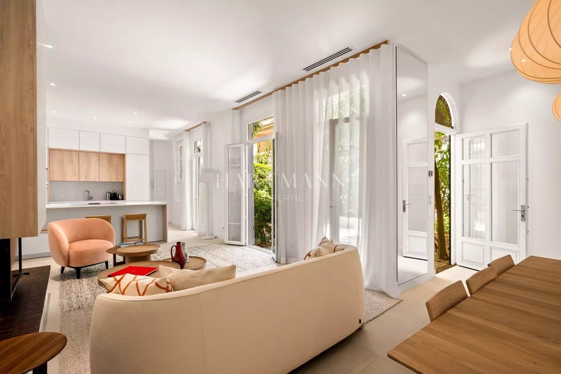 Townhouse in La Source, Cannes, France 1 - 16708554