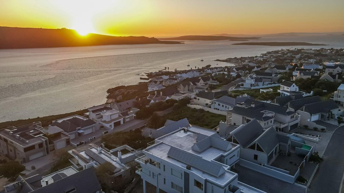 House in Saint Helena Bay, Western Cape, South Africa 2 - 16183359