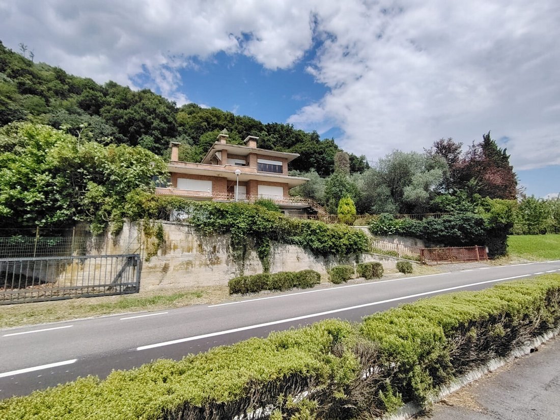 House in Bassano del Grappa, Veneto, Italy 5 - 16709014