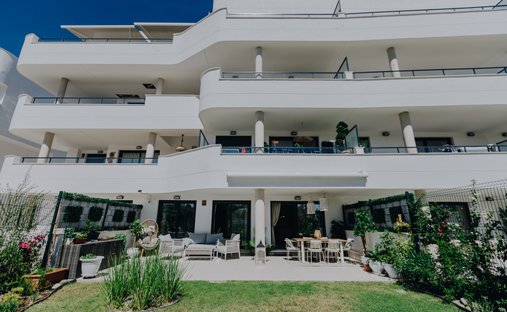 Appartamento a Estepona, Andalusia, Spagna 1