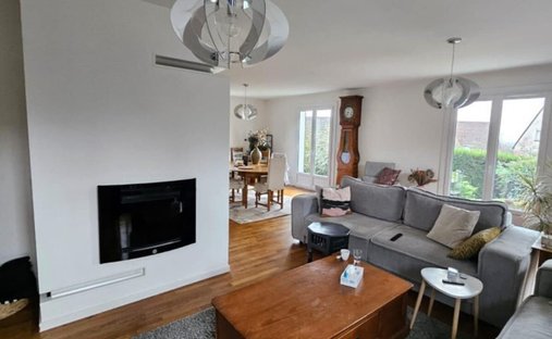 Castle for Sale in Guéret, Nouvelle-Aquitaine, France