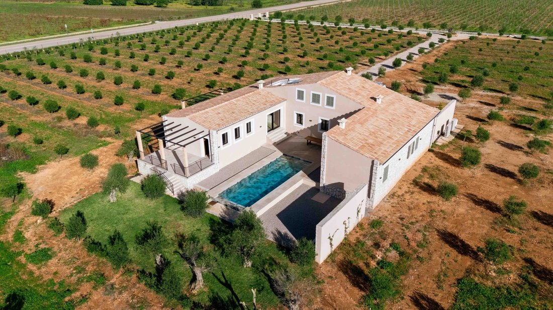 Finca in Santa Maria del Cami, Balearic Islands, Spain 1 - 15095094