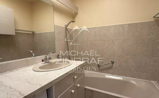 Castle for Sale in Cassis, Provence-Alpes-Côte d'Azur, France