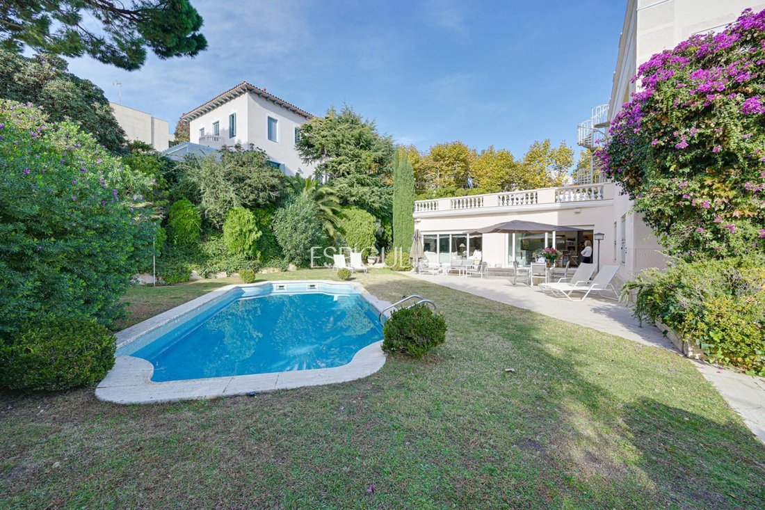 Villa a El Masnou, Catalogna, Spagna 4 - 16706856