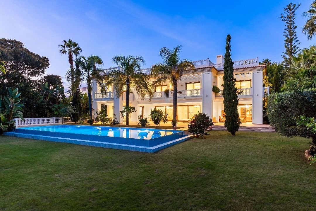 Villa in Estepona, Andalusia, Spain 1 - 16708583