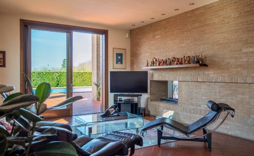 Castle for Sale in San Lazzaro, Emilia-Romagna, Italy