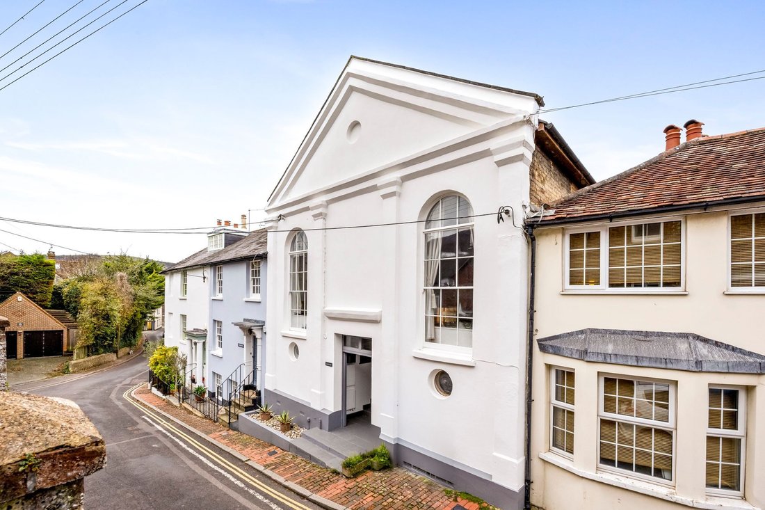 House in Steyning, England 1 - 16708795
