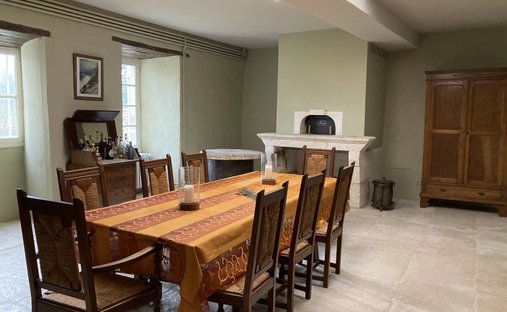 Between Poitiers And Parthenay 15th And 19th Century Chateau 9.75ha Of Parkland