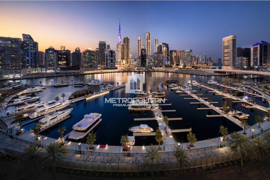Apartment in Business Bay, Dubai, United Arab Emirates 1 - 16707806