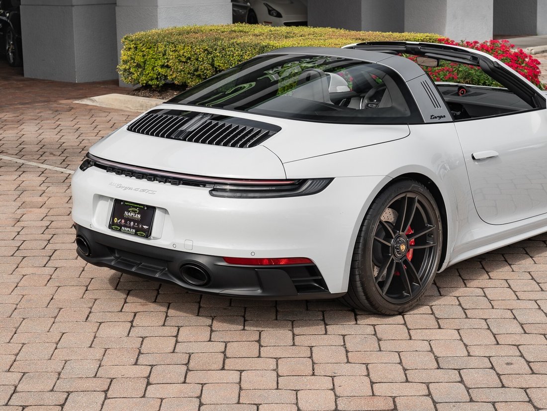 Coupe in Naples, FL 3 - 16702449