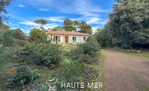 House in Olonne-sur-Mer, Les Sables-d'Olonne, France 1