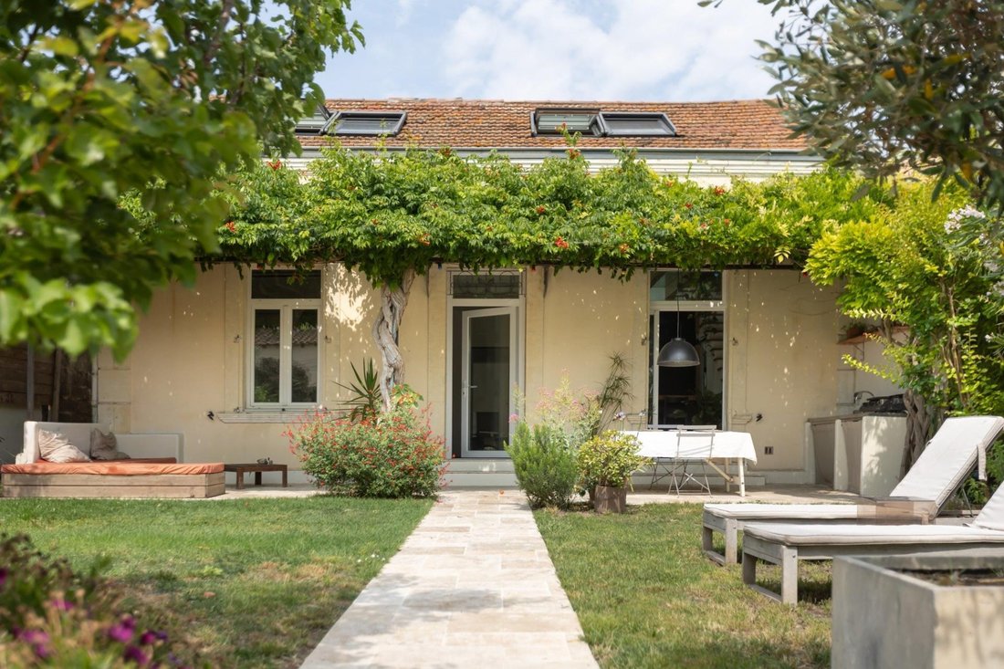 House in Arles, Provence-Alpes-Côte d'Azur, France 1 - 16707898