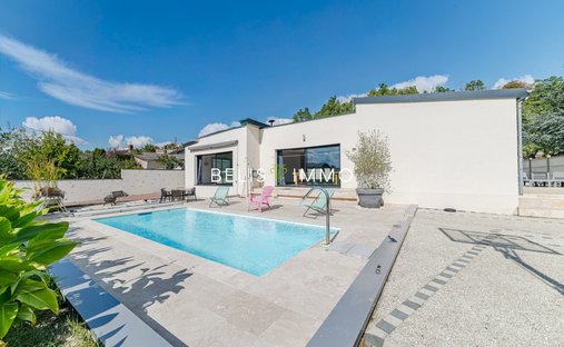House in Montlouis-sur-Loire, Centre-Val de Loire, France 1