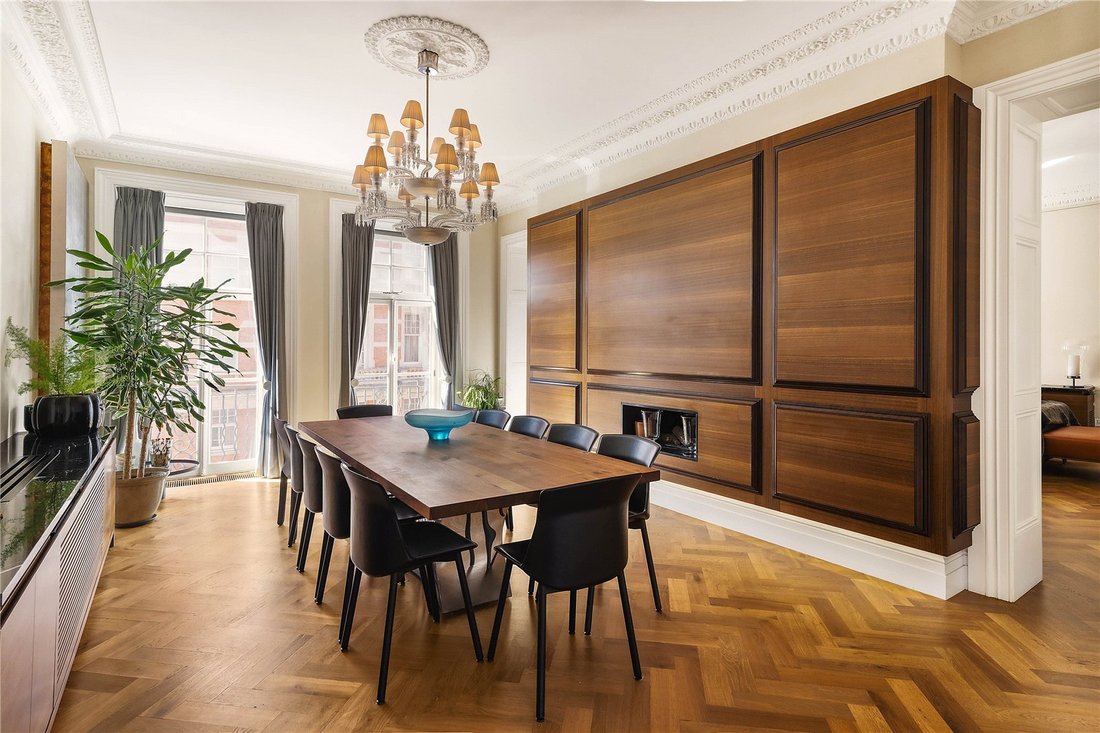 Apartment in South Kensington, Kensington And Chelsea, England 1 - 16707328