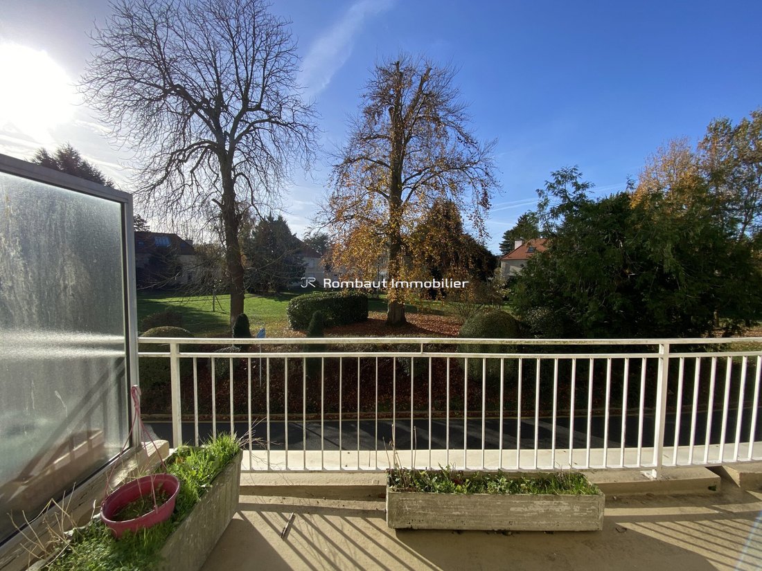Apartment in Bourg-La Feuillaume Nord, La Celle-Saint-Cloud, France 4 - 16709405
