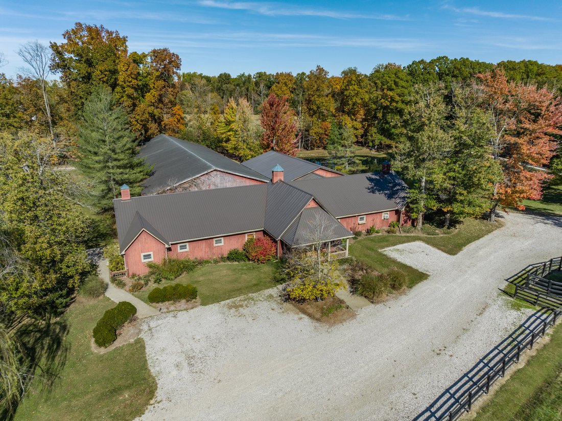 House in Spencer, IN, United States 5 - 16709116