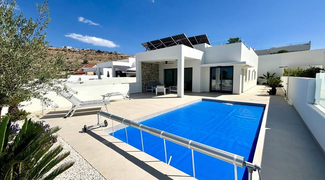 Villa in Quesada, Rojales, Land Valencia 1 - 16708689