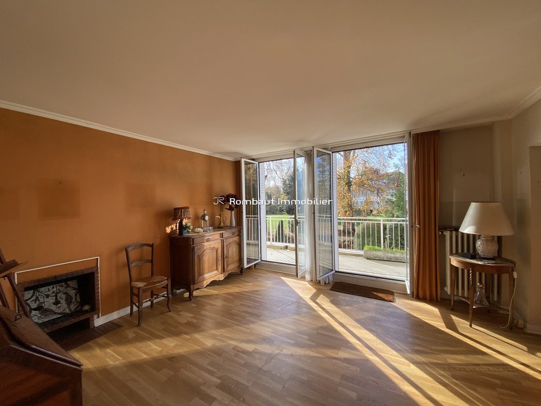 Apartment in Bourg-La Feuillaume Nord, La Celle-Saint-Cloud, France 3 - 16709405