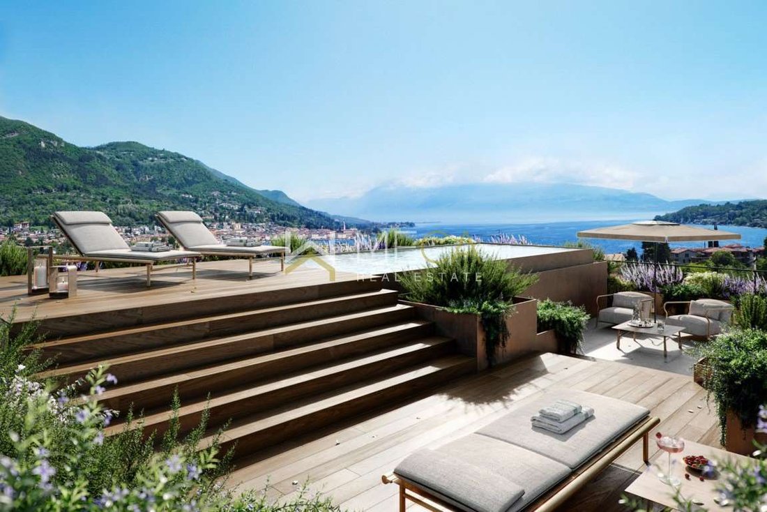 Apartment in Salo, Lombardy, Italy 2 - 16708264