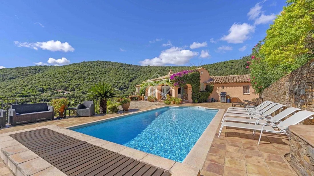 Villa in La Croix-Valmer, Provence-Alpes-Côte d'Azur, France 3 - 16310347
