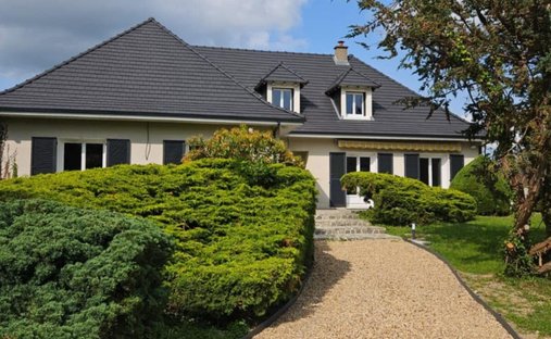 Castle for Sale in Guéret, Nouvelle-Aquitaine, France