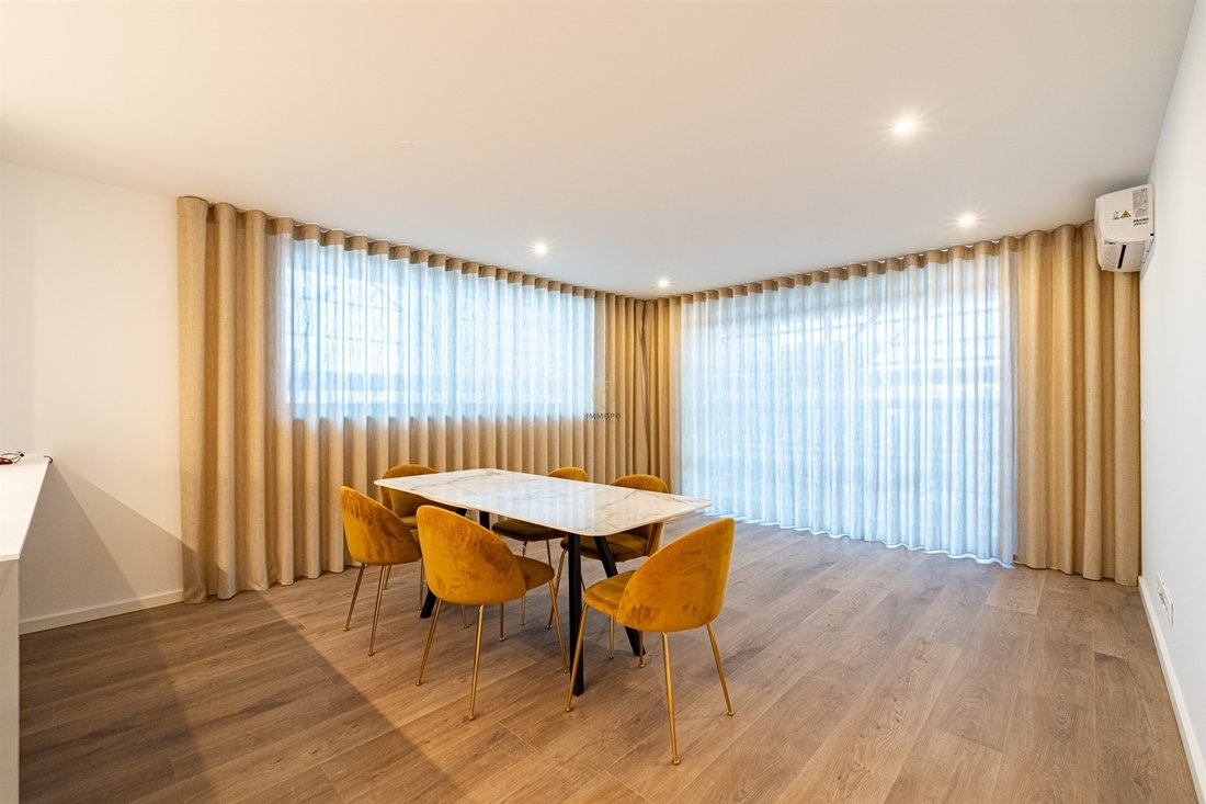 Apartment in Matosinhos e Leca da Palmeira, Porto District, Portugal 5 - 16404248