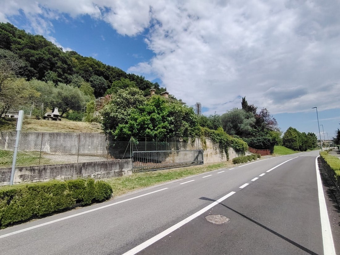 House in Bassano del Grappa, Veneto, Italy 2 - 16709014