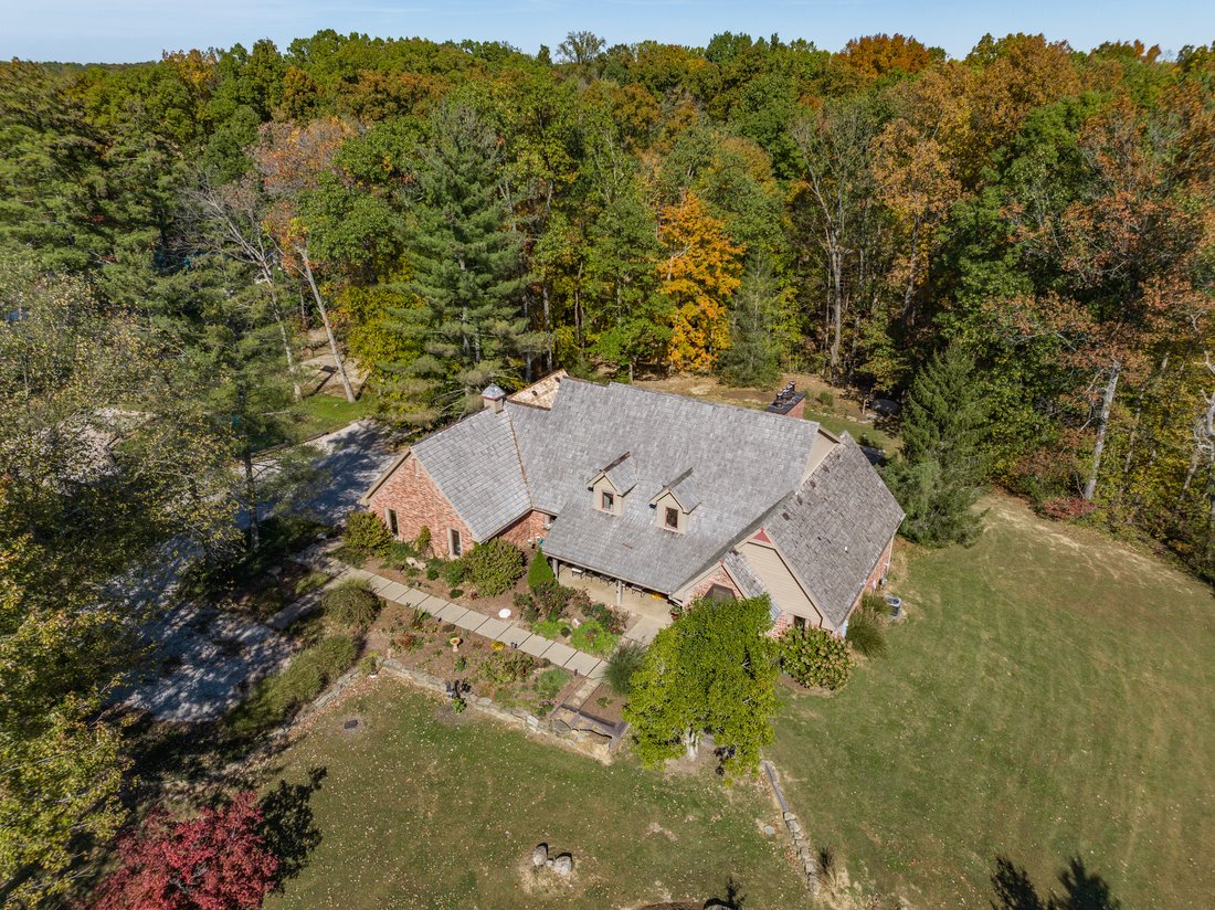 House in Spencer, IN, United States 4 - 16709116
