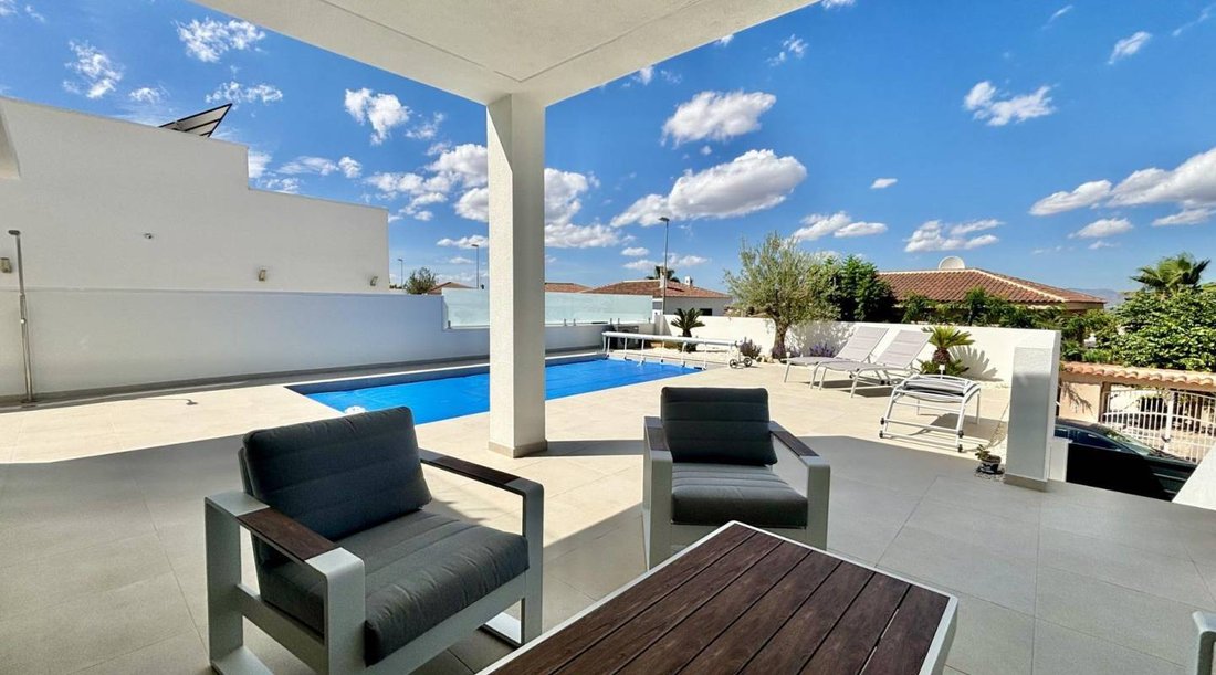 Villa in Quesada, Rojales, Land Valencia 2 - 16708689