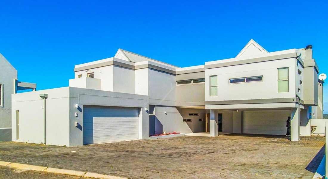 House in Saint Helena Bay, Western Cape, South Africa 3 - 16183359