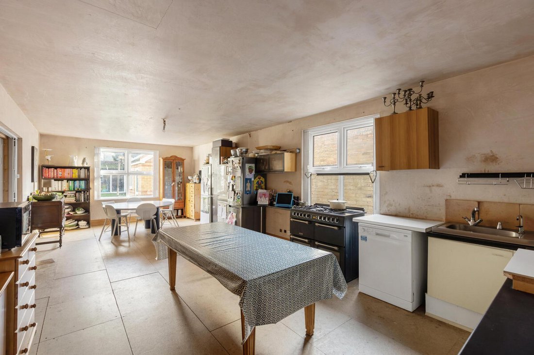 House in West Ealing, Ealing, England 4 - 16708320