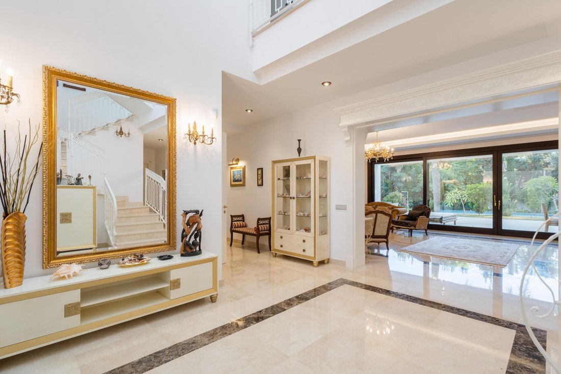 Villa in Estepona, Andalusia, Spain 3 - 16708583