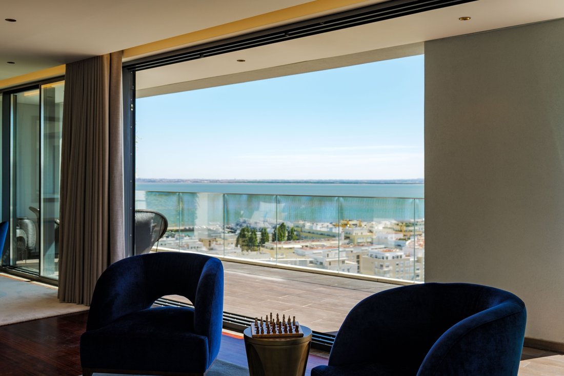 Condo in Parque das Nacoes, Lisbon, Portugal 3 - 16707411