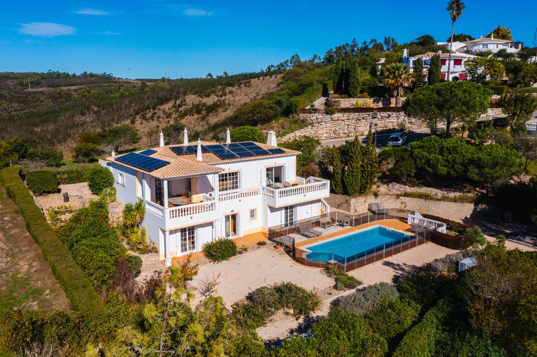 Villa in Budens, Algarve, Portugal 1 - 16708652