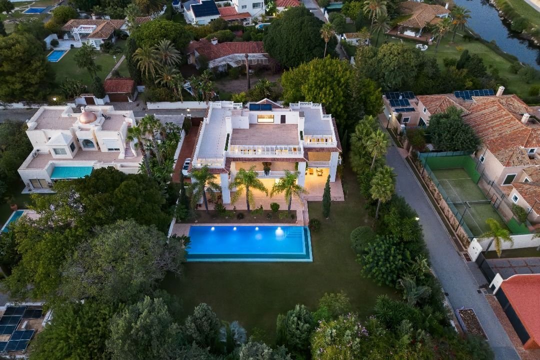 Villa in Estepona, Andalusia, Spain 2 - 16708583