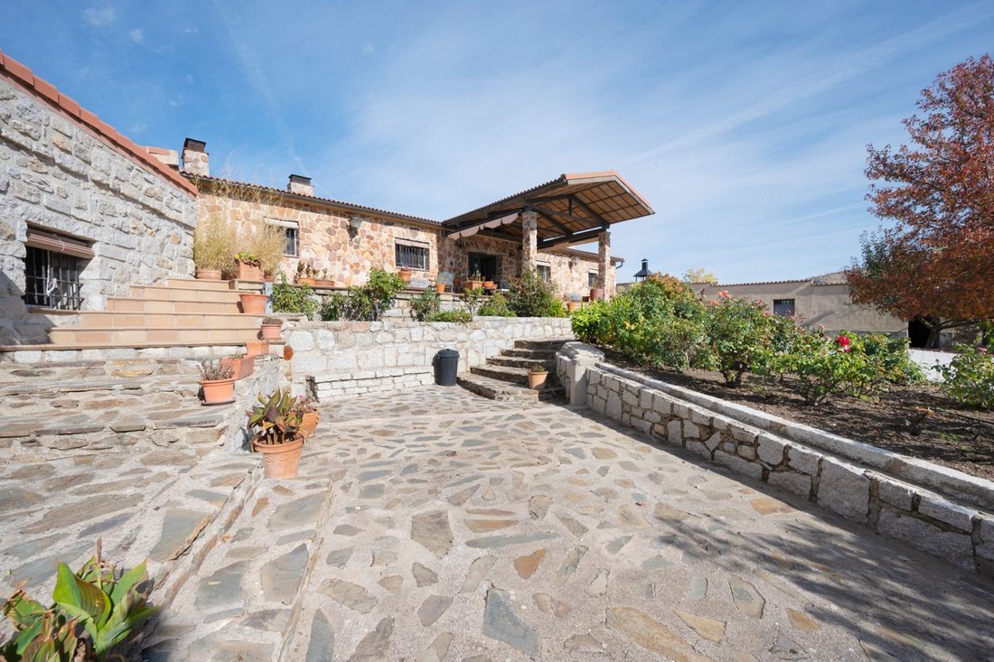 House in Colmenar Viejo, Comunidad de Madrid, Spain 3 - 16706491
