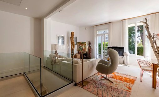 House in Cannes, Provence-Alpes-Côte d'Azur, France 1