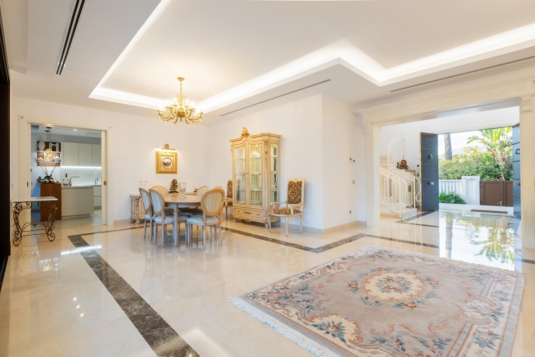 Villa in Estepona, Andalusia, Spain 4 - 16708583